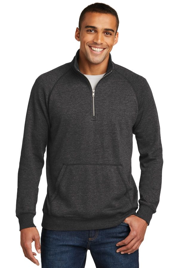 District Lightweight Fleece 1/4-Zip.